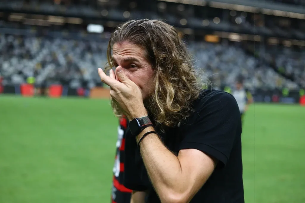 felipe-luis-1024x682 "Números impressionantes": título de Filipe Luís como técnico do Flamengo repercute na mídia espanhola