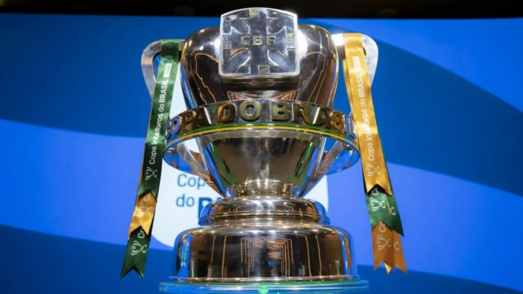 taca-da-copa-do-brasil-1024x576 Ranking de títulos da Copa do Brasil: Flamengo conquista o penta e encosta no líder Cruzeiro